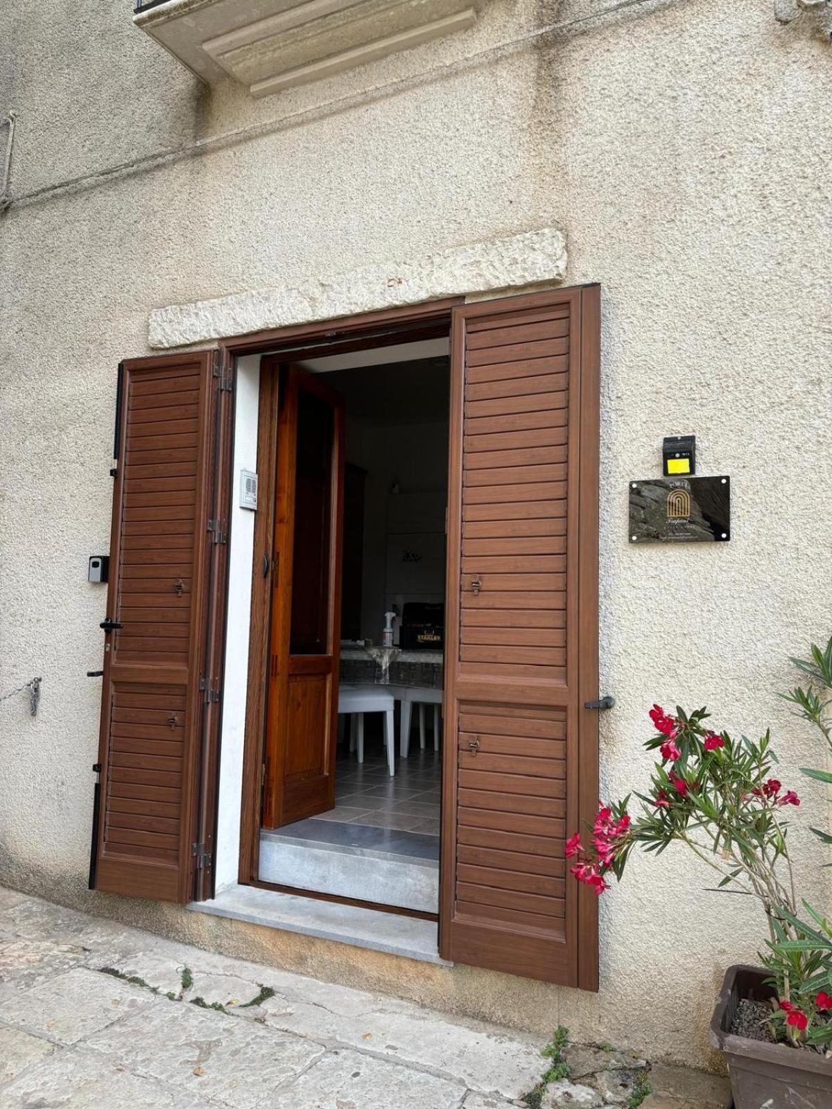 Porta Trapani Guest House إريس المظهر الخارجي الصورة